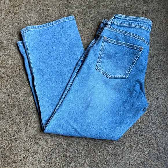 GAP Boot Cut Ankle Jeans - Picture 4 of 11